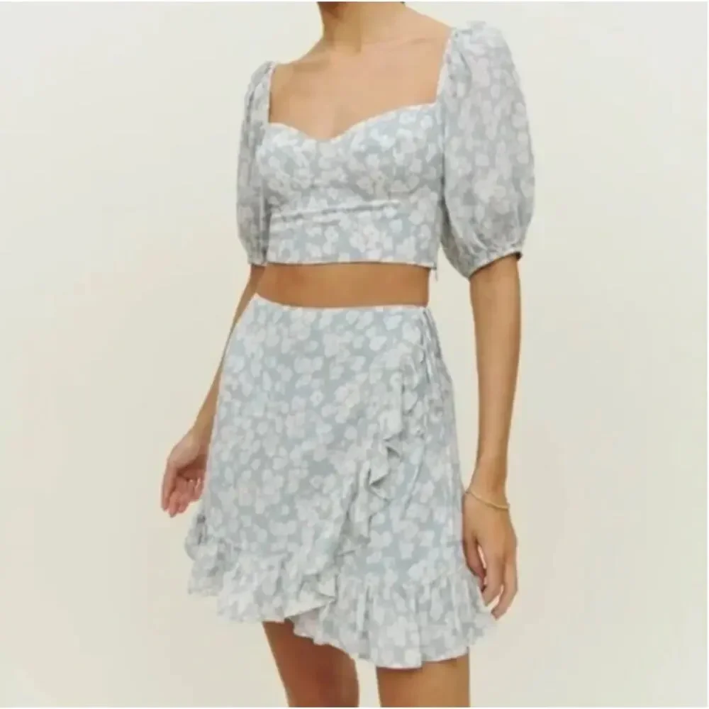 Reformation 4 Blouse Sinead Crop Top Puff Sleeve in Blue Floral